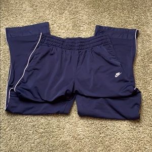 Athletic pants